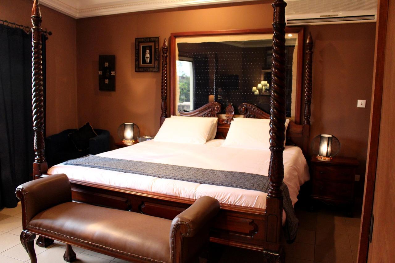 Le Loft Hotel Бамако Екстериор снимка